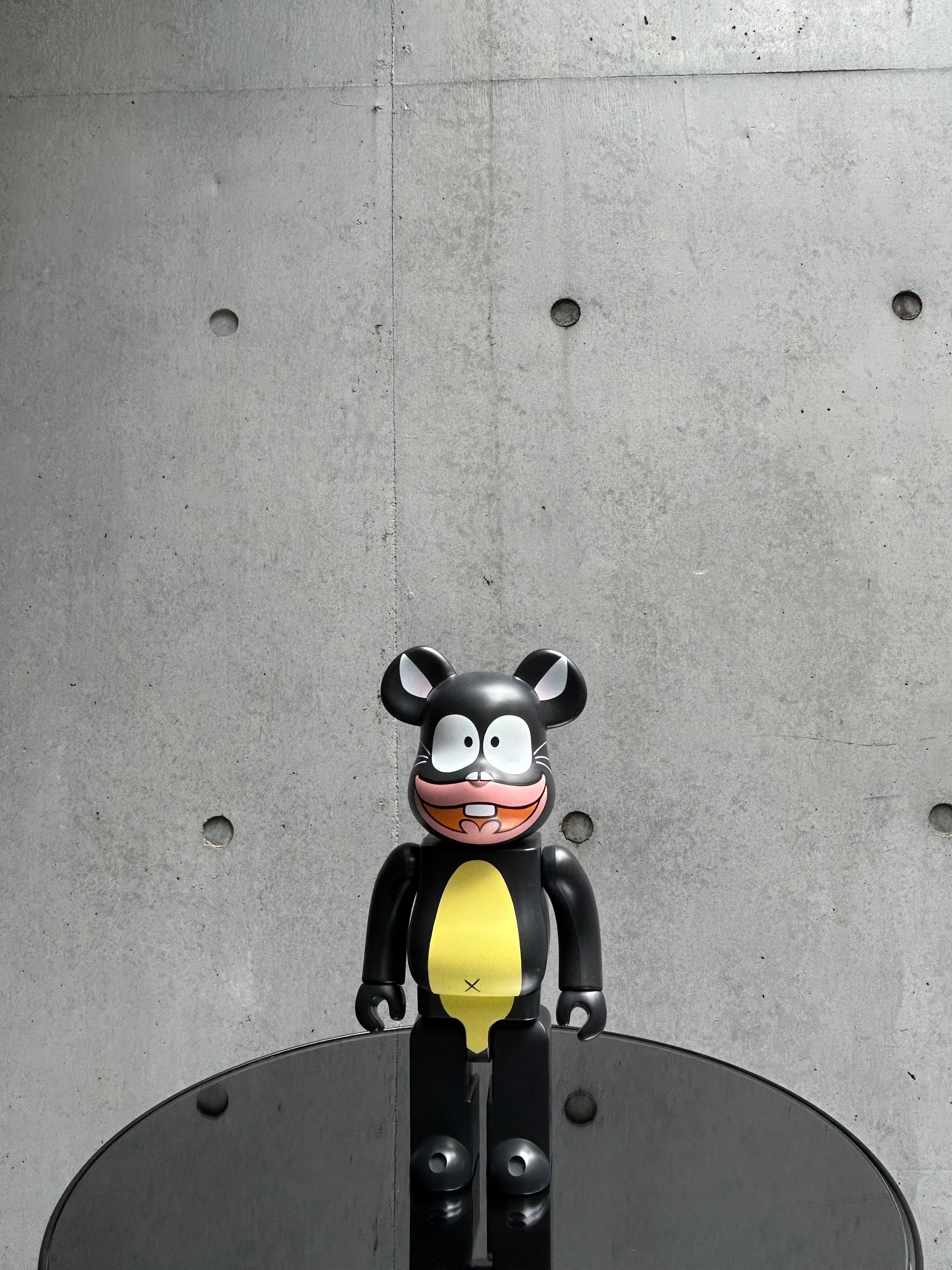 BE@RBRICK - BE@RBRICK ウナギイヌ 400％ BE@RBRICK | 400% Bearbrick Unagi Inu By Fujio Akatsuka (2022