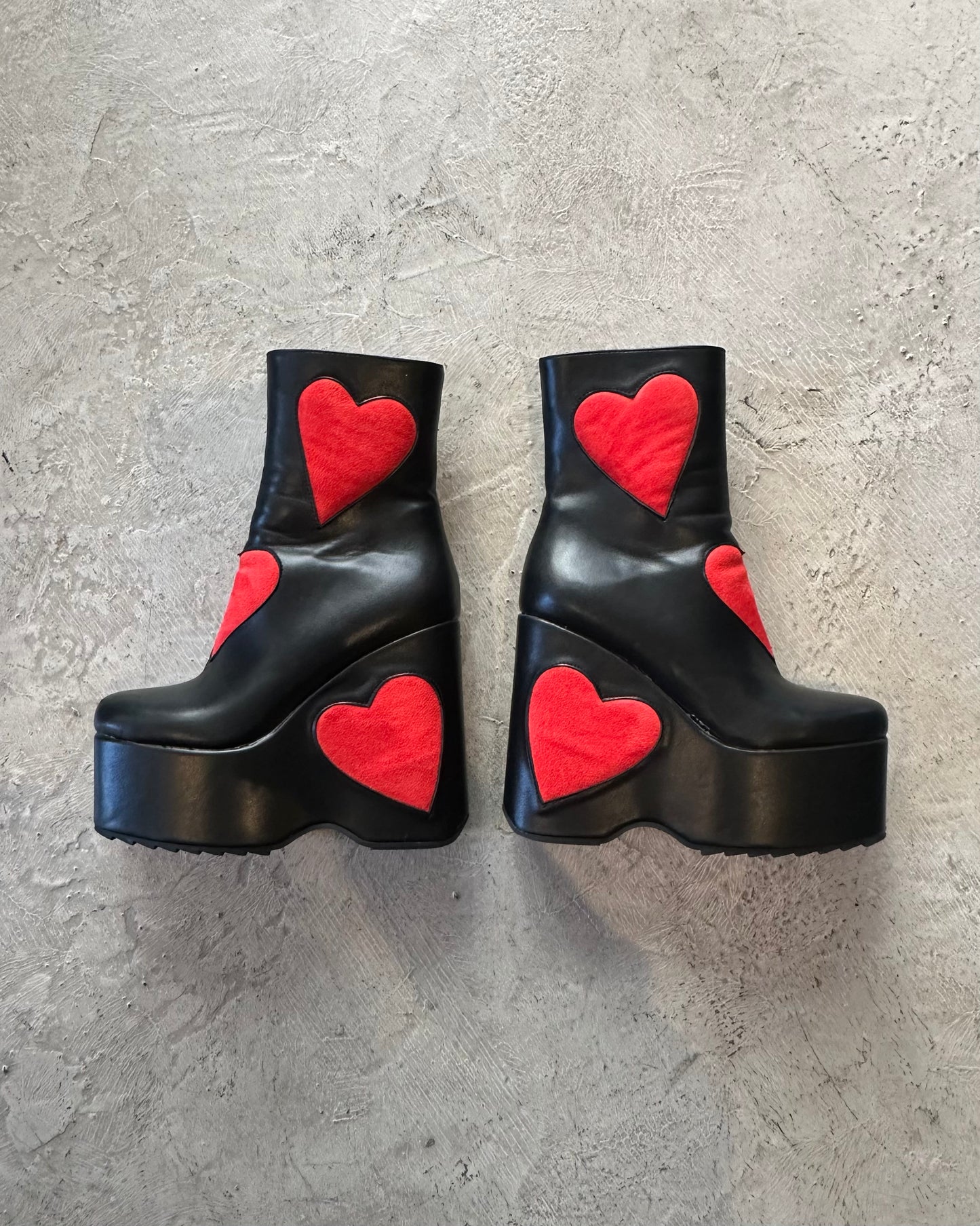 USED Heart boots