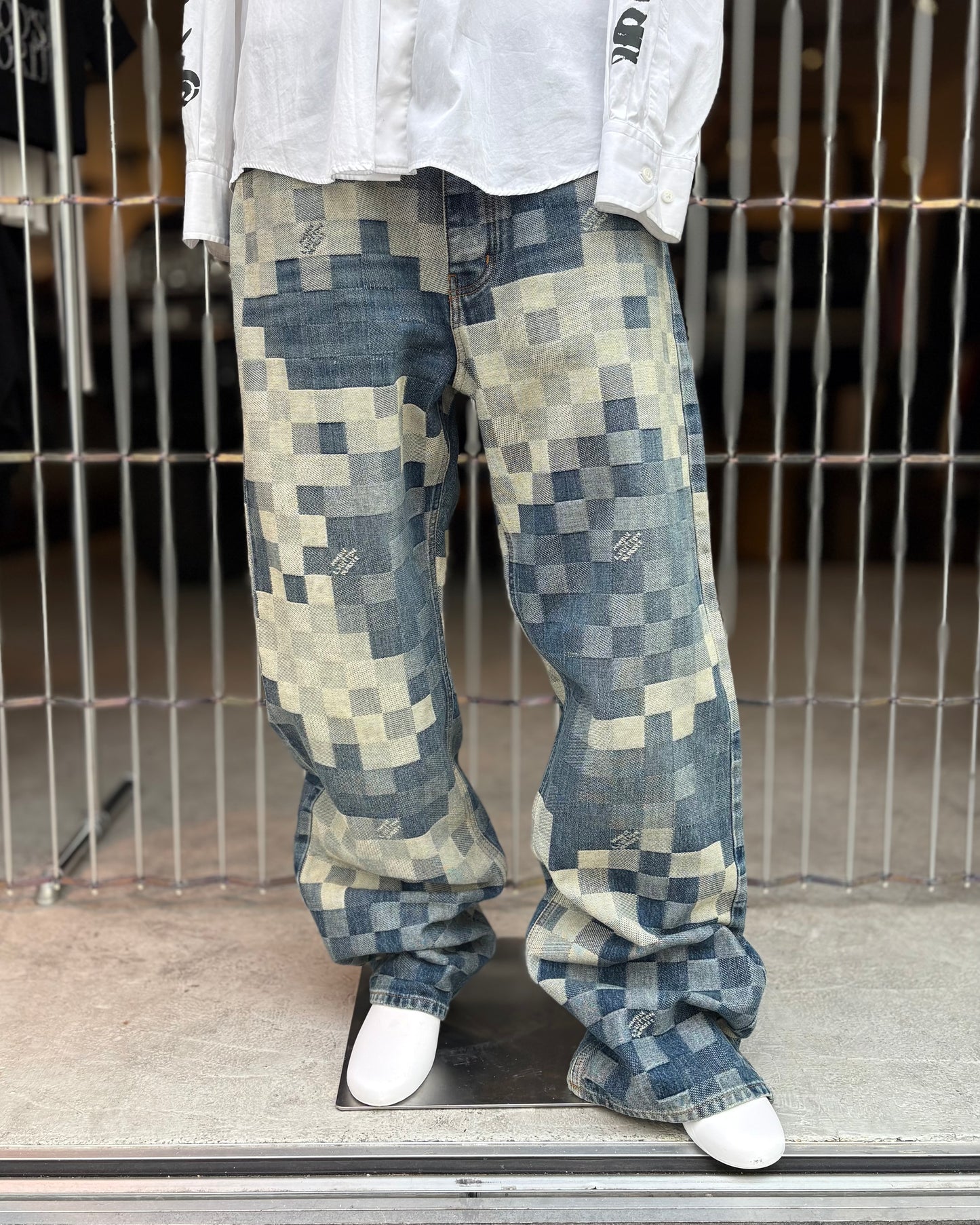 LOUIS VUITTON Damier Skate denim pants