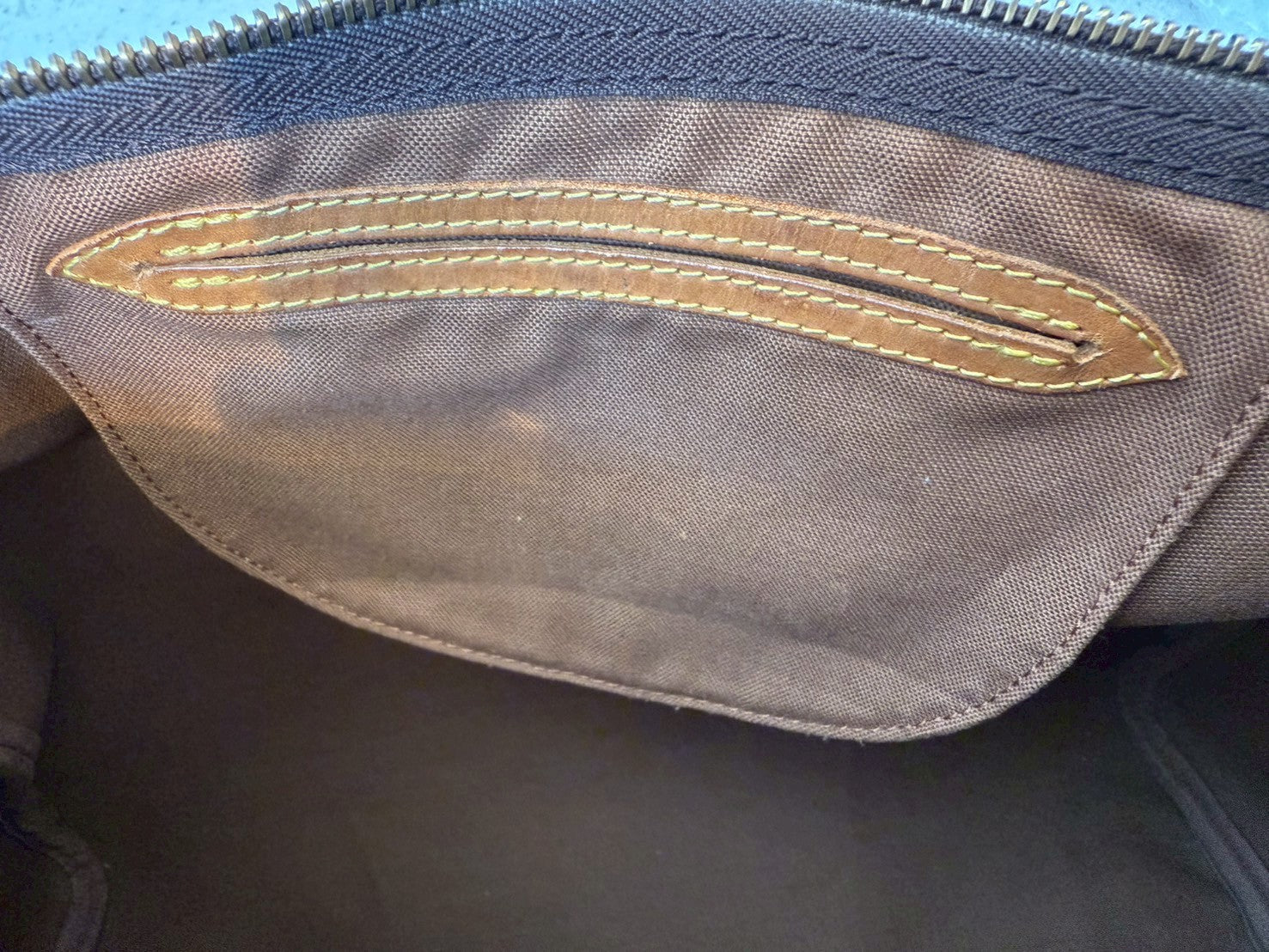 Louis Vuitton Monogram Speedy 35