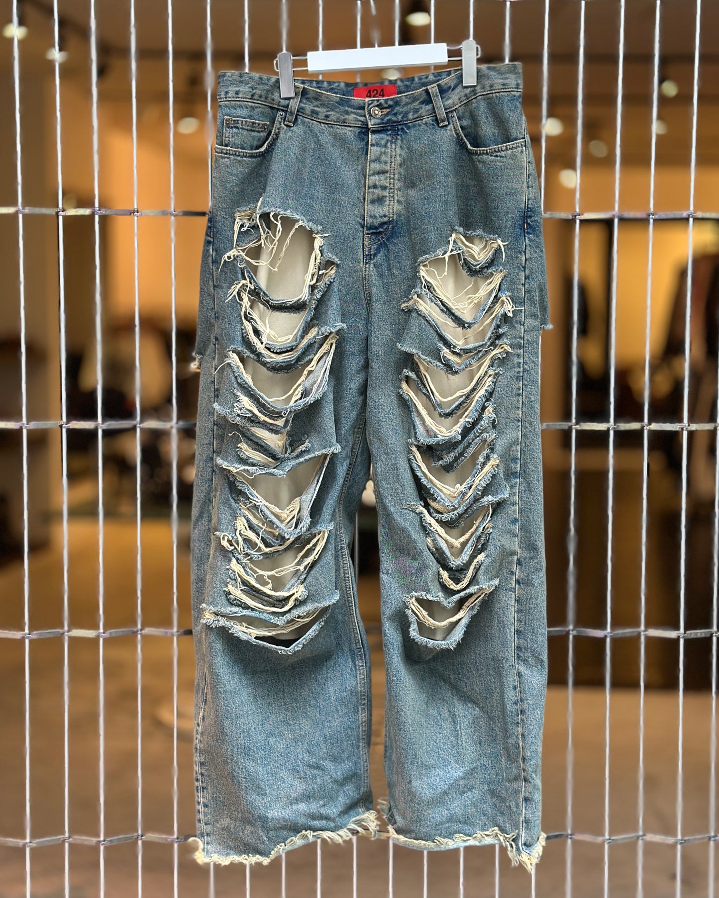 424 Damage denim pants
