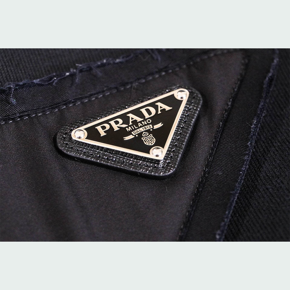 PRADA トライアルングルロゴ ノースリーブパーカ / PRADA Triangle Logo Sleevess Hoodie